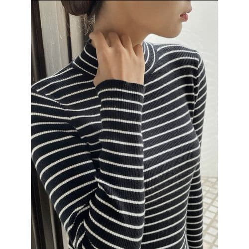 Martina Store Womens Half Cool Made Of Ribbed Cotton - Black.