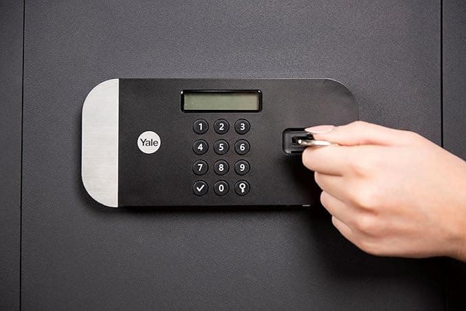 Yale YSFM/400/EG1 MAX SECURITY FINGERPRINT SAFE OFFICE