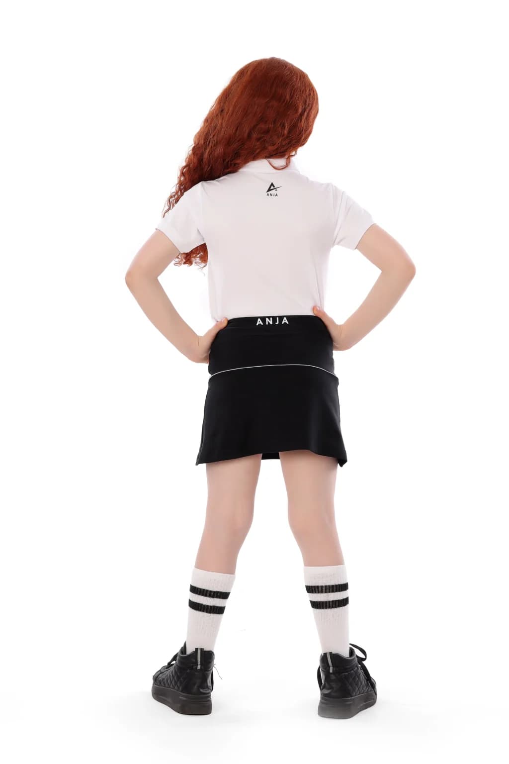 Girls Black Squash Skirt Comfortable, Pleated Design