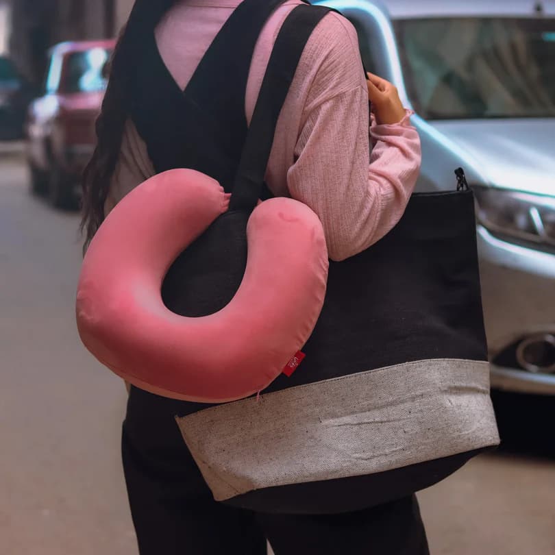 وسادة الرقبة من داوينها كشمير