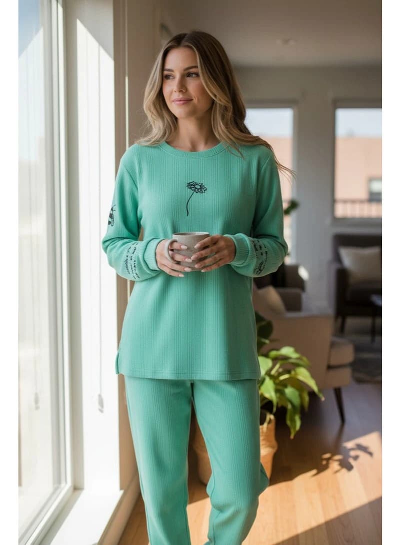 Premium Ribbed Lounge Set with Minimalist Daisy Bee Embroidery