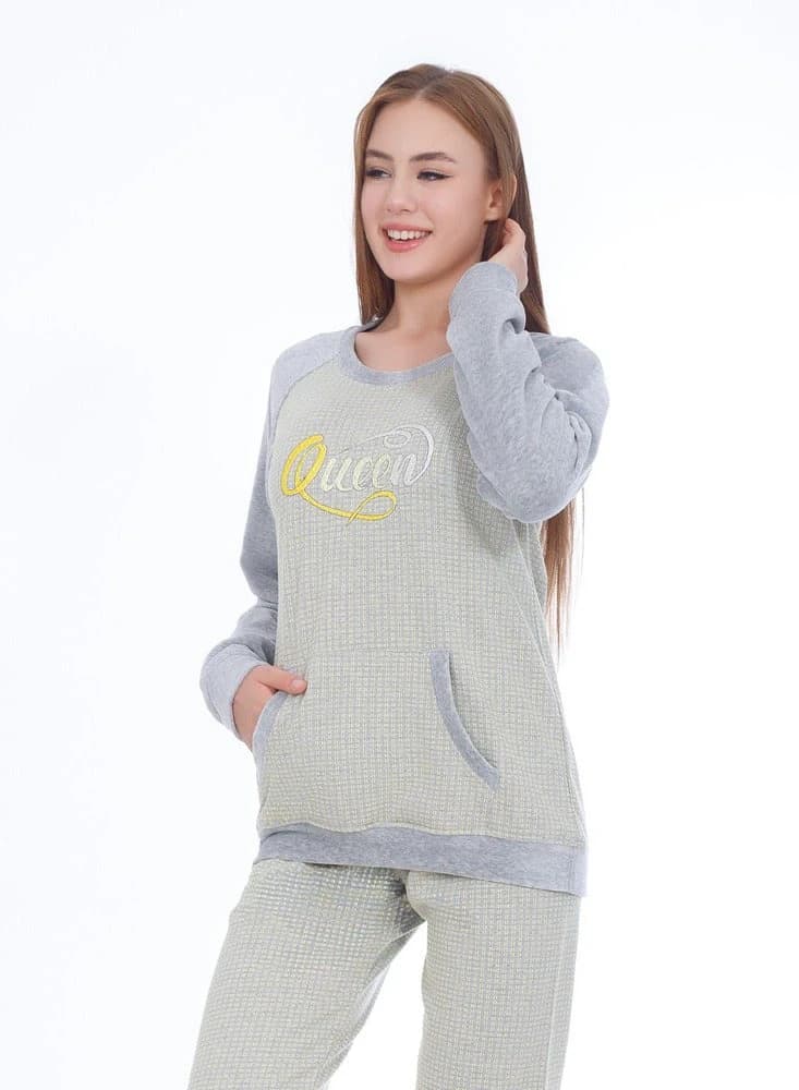 Women's Distinctive Winter Pajama 8050 – Cozy Winter Pajama Set