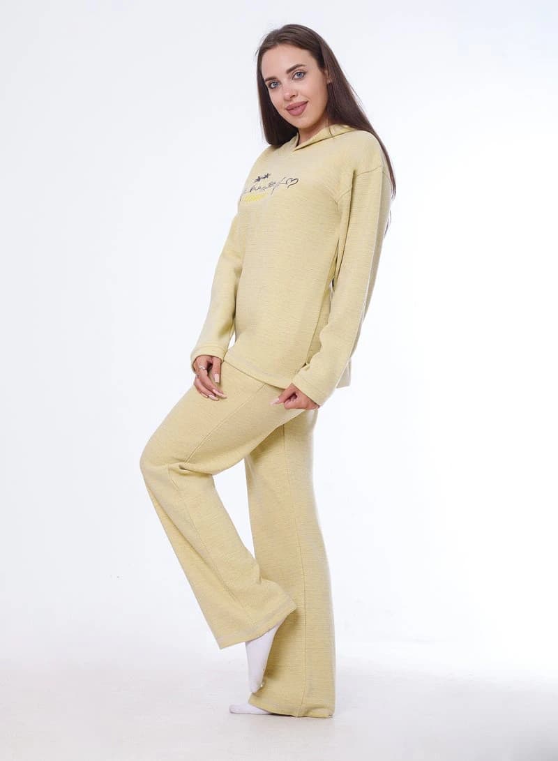 Women's Distinctive Winter Pajamas 8060 – Cozy Winter Pajama Set
