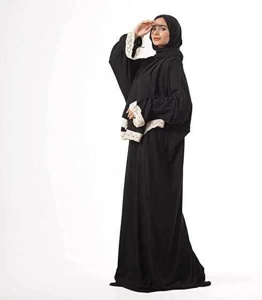 Women’s Oversized Hip-Length Loose Black Top