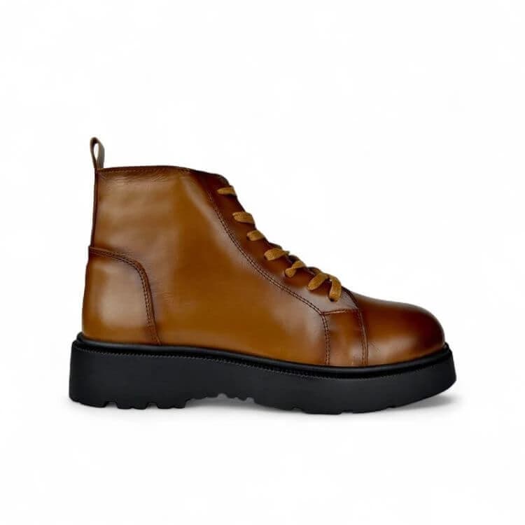 Alpha - Combat Boot in Havana Leather