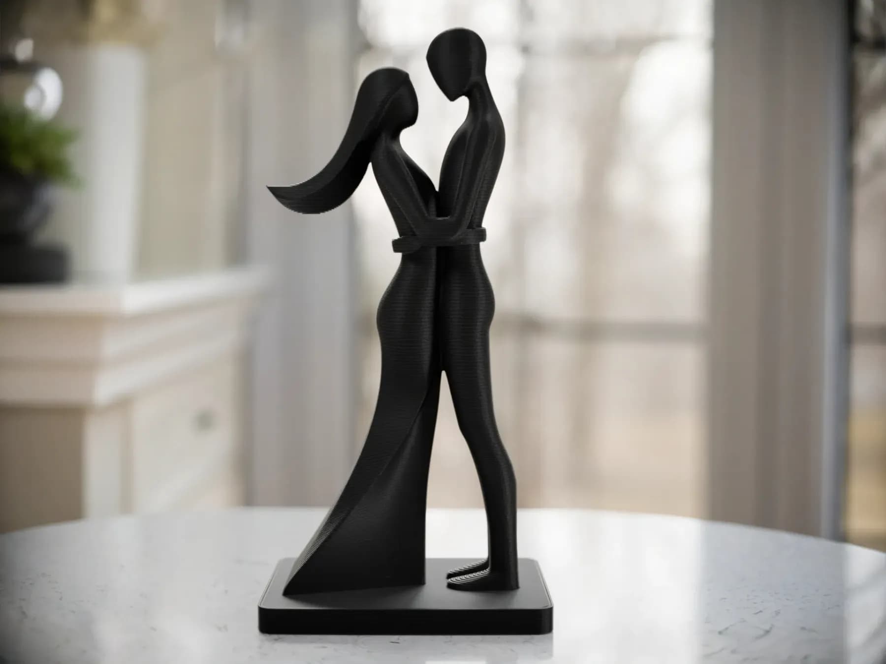 Valentine Hug Statue Romantic Couple Decor