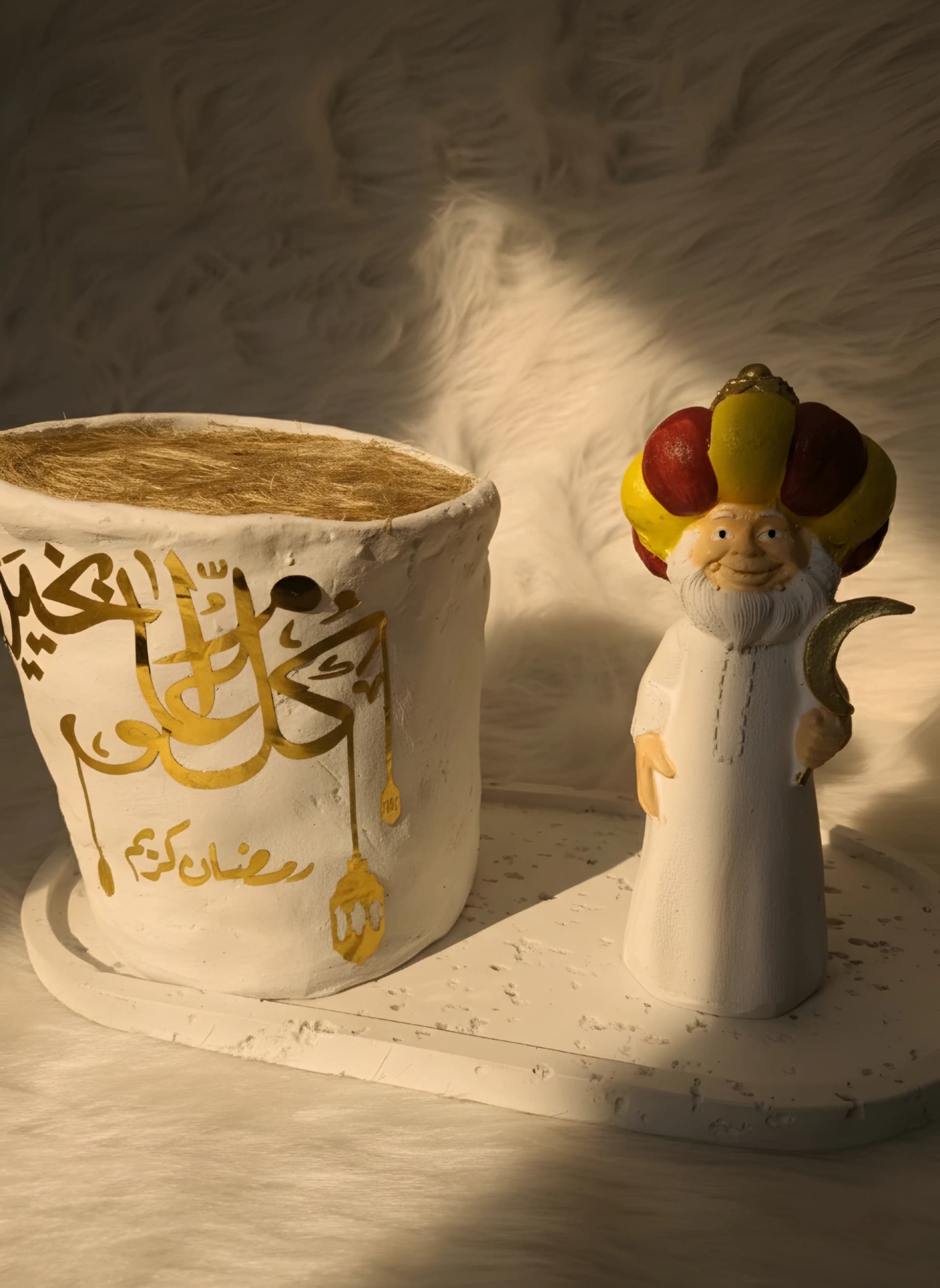 Ramadan Fananees Figurine with Kunafa Cart – Distinctive Ramadan Décor