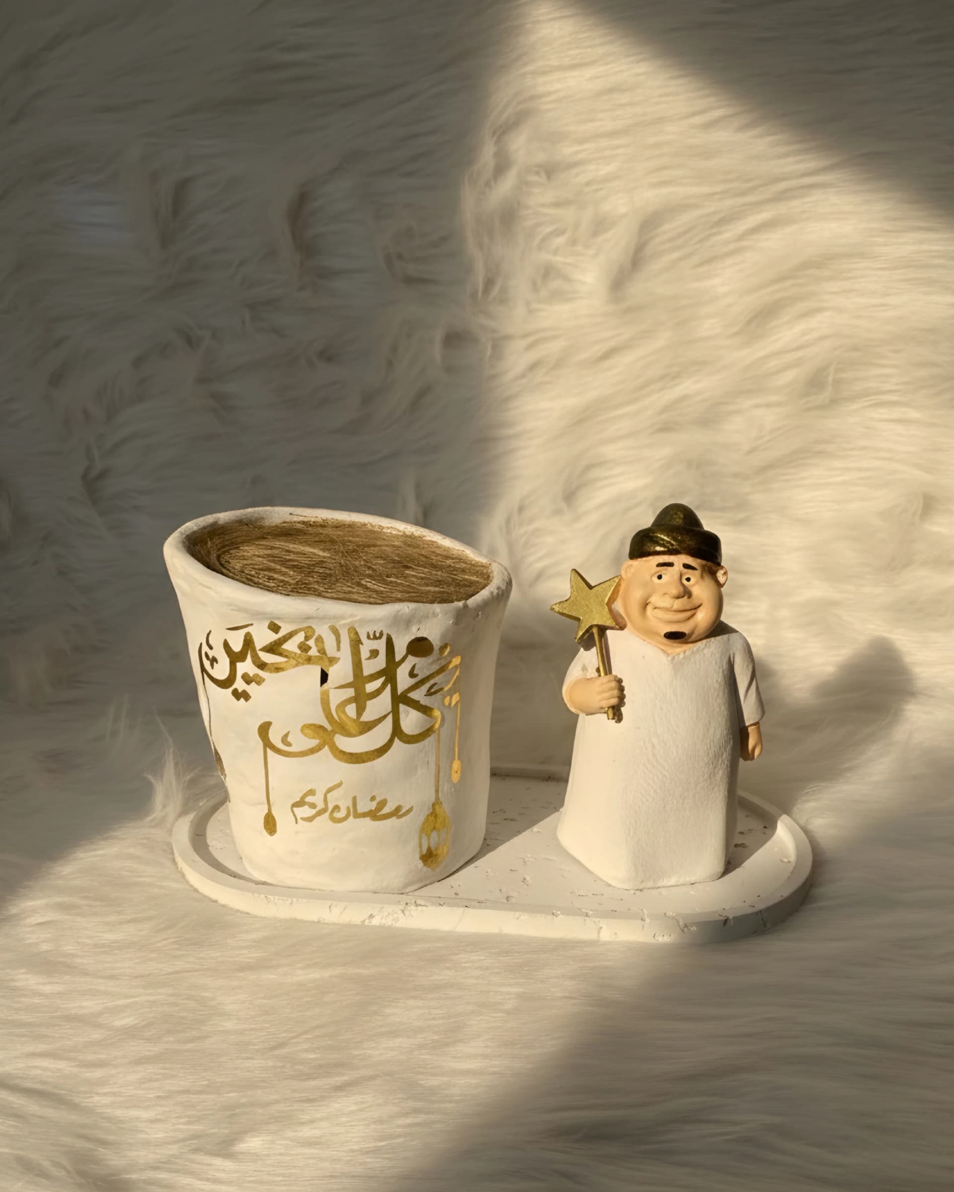 Ramadan Décor – Fananees Figurine with Kunafa Cart