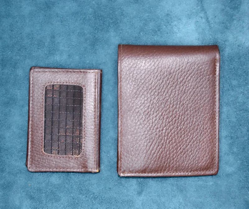 Leather wallet - M-22