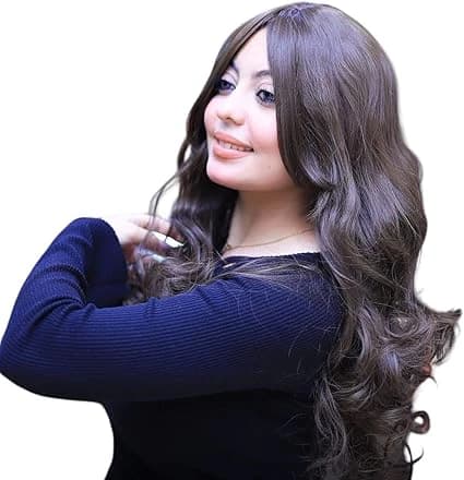 باروكة نسائية طويلة مموجة مع غرة أمامية، باللون البني الداكن لإطلالة عصرية أنيقة