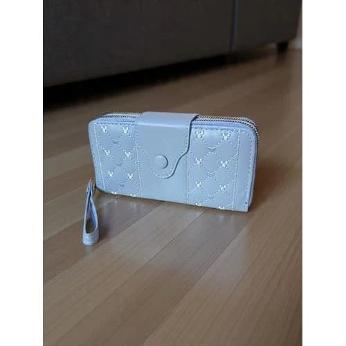 Elegant Modern Hand Wallet