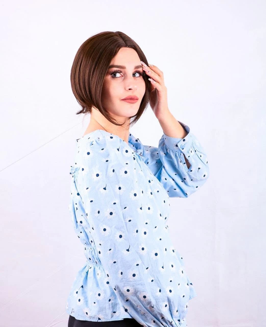 DILLARDS Elegant Short Brown Synthetic Hair Wig, Shoulder Length Bob Style