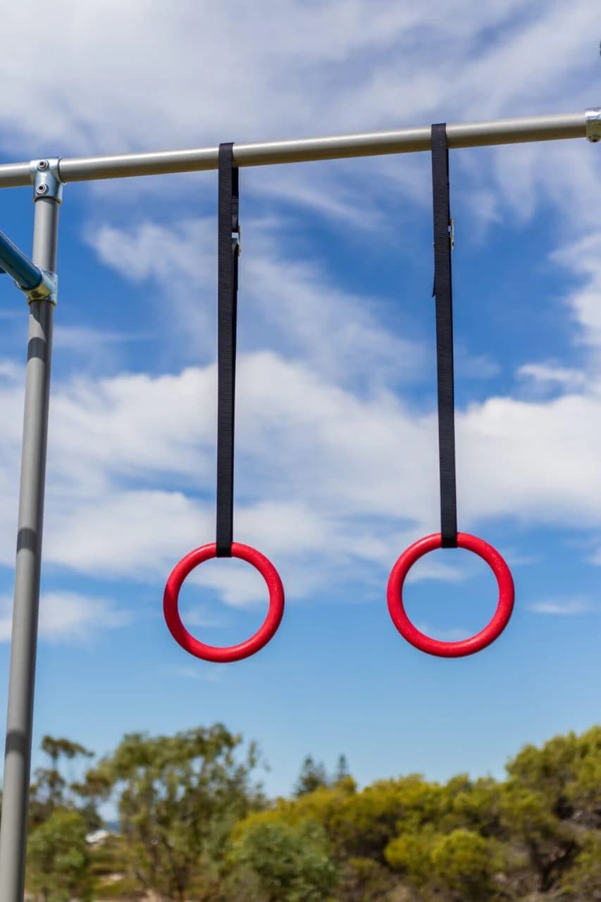 2 x Gymnastic Rings with Straps Gym Rings Crossfit Gymnastics ( Color may vary )
