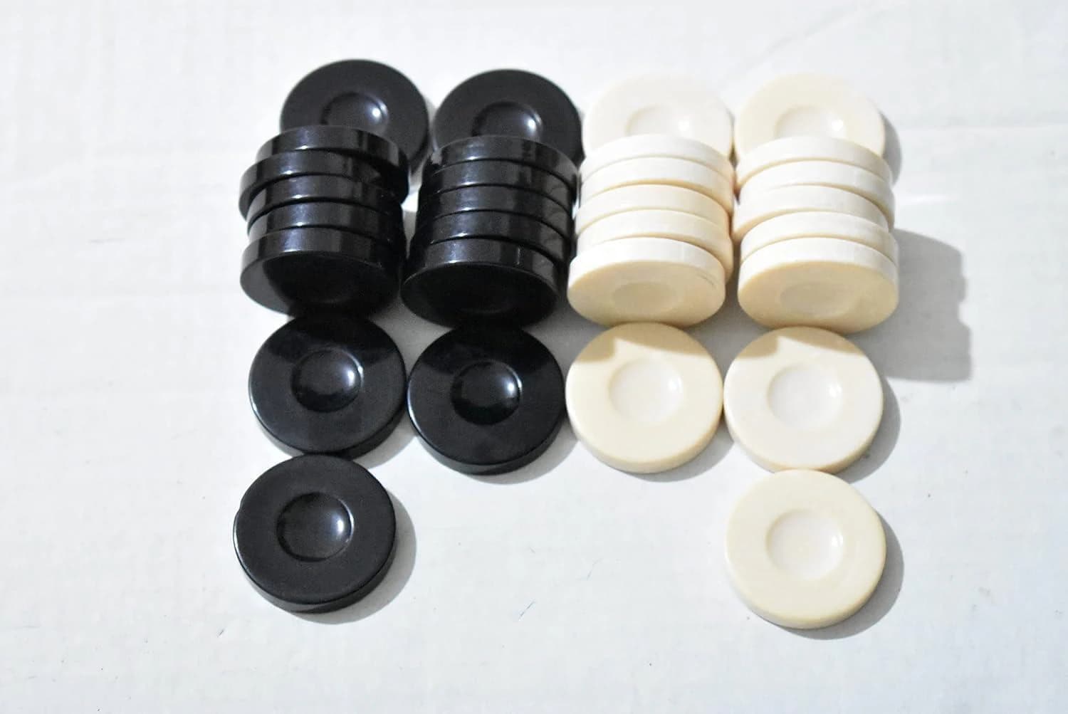 Backgammon Chips Game Set 30 Playing Pieces (15 White Chips And 15 Black Chips) 