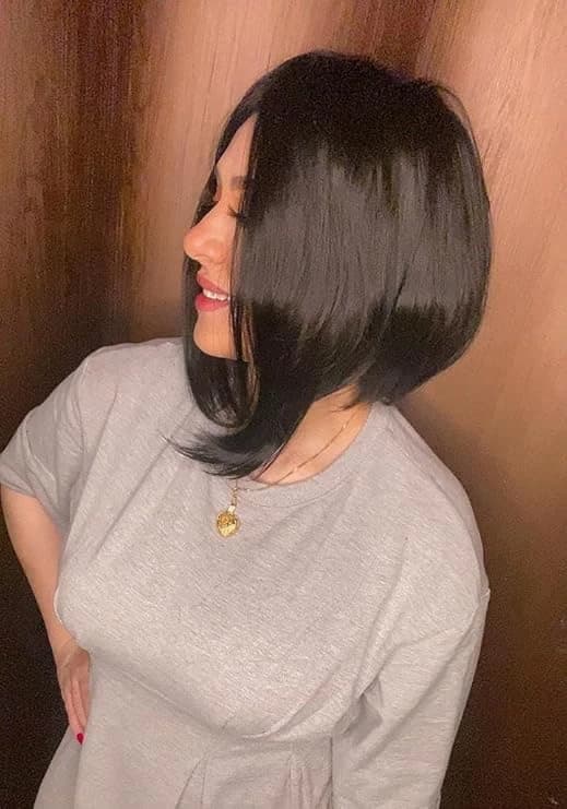 DILLARDS Synthetic Bob Wig – Short Black Layered Style