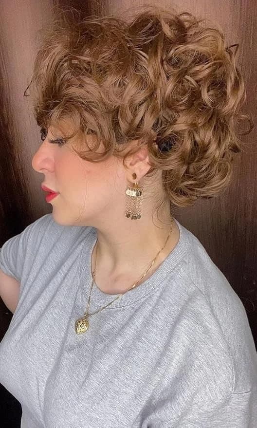 DILLARDS Short Curly Wig – Honey Blonde with Side Bangs