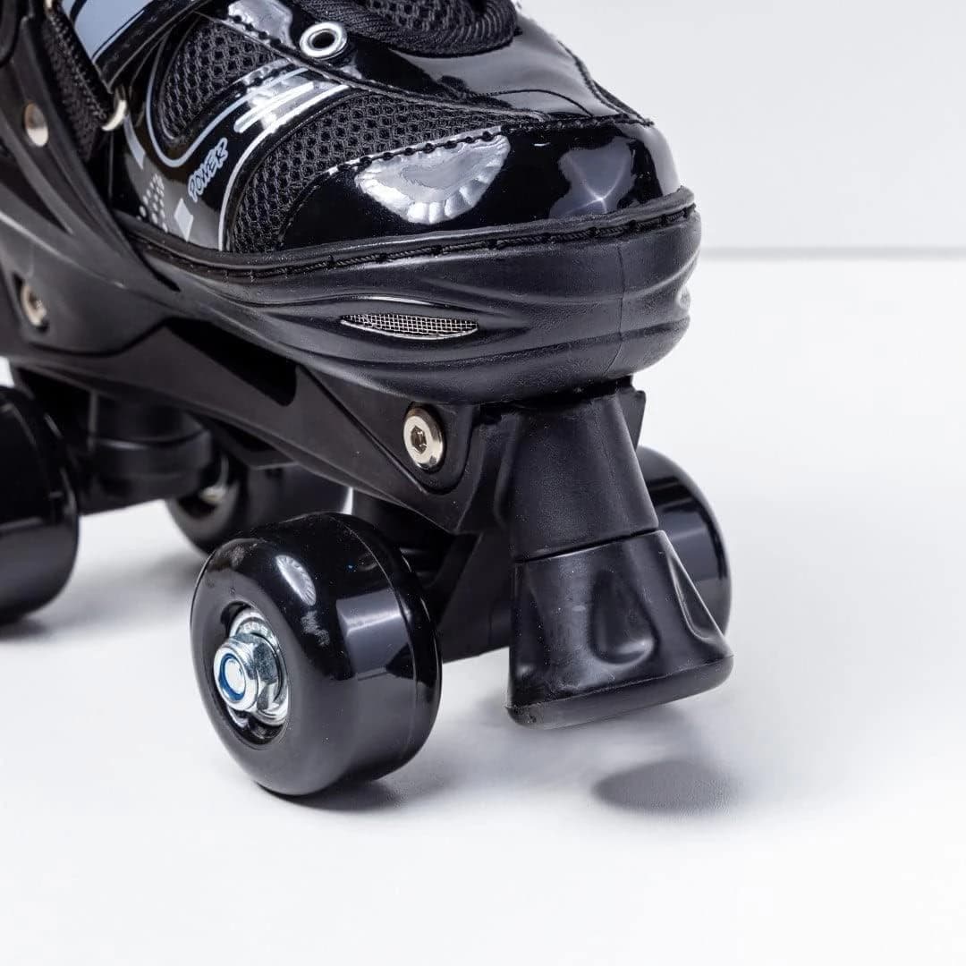Adjustable Four-Wheel Skates (Multi-Color)