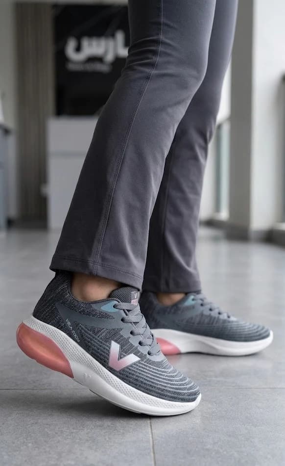 VELA Women's Sneakers