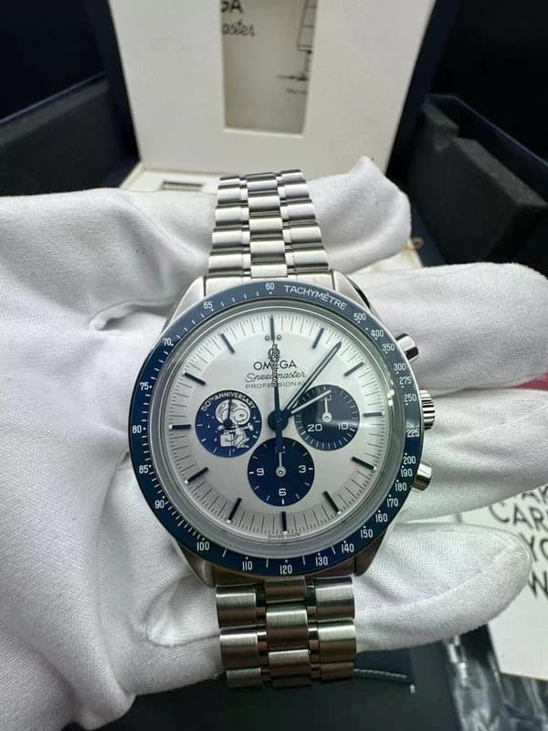 Omega Speedmaster Silver Snoopy Award 50th Anniversary - Master Copy