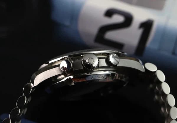 Omega Speedmaster Silver Snoopy Award 50th Anniversary - Master Copy