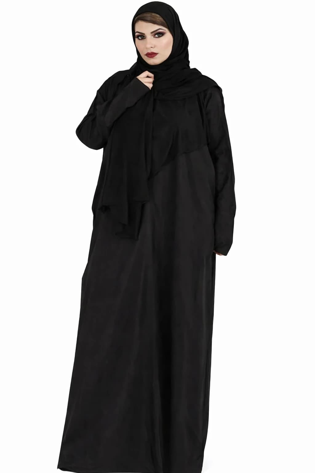 إسدال أسود مع طرحة