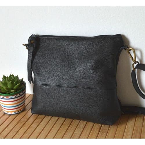 Womes Shoulder Bag Cross-body Bag Made From Leather