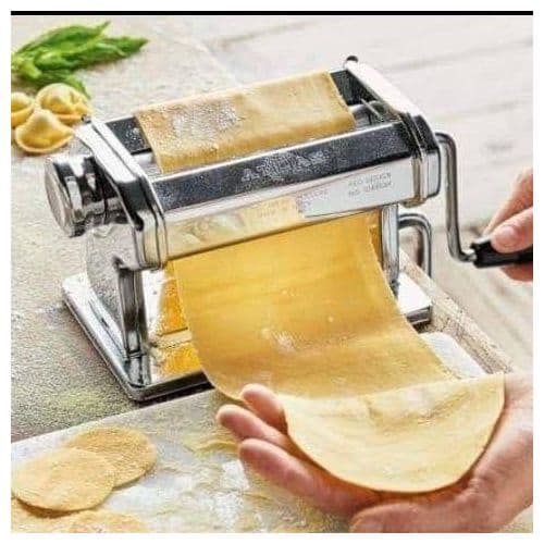 Noodles and pasta making machine